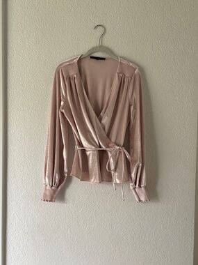 White House Black Market Women’s Pink Long Sleeve Top Size Small Spring